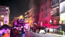 Maltepe'de petshopta çıkan yangın söndürüldü,  çok sayıda öldü