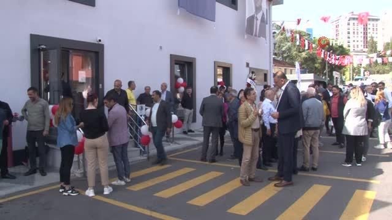 Kartal Belediyesi Sokak Hayvanları İçin Veterinerlik Binasını Açtı