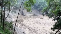 عشرة قتلى وعشرات المفقودين إثر فيضان بحيرة في الهند