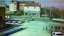 Zonguldak'ta TIR, geri manevra yaparken motosikletliyi sürükledi