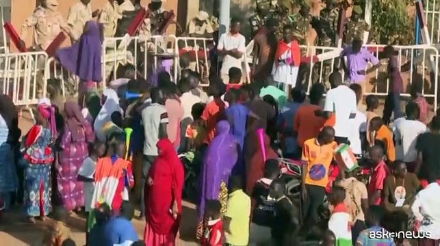 La Francia annuncia il ritiro delle sue truppe dal Niger