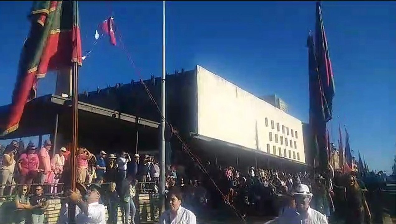 Llegada a los pendones leoneses a La Virgen del Camino