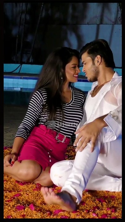 Nidhi Jha के प्यार में डूबे Arvind Akela Kallu