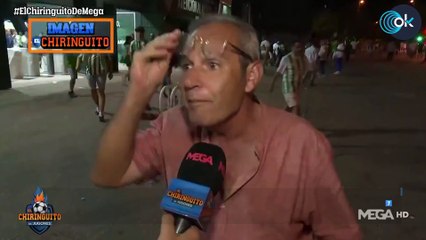 Un hombre se implanta una prótesis con el escudo del Betis en el ojo