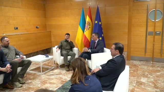 Sánchez y Zelenski se reúnen en el marco de la cumbre europea