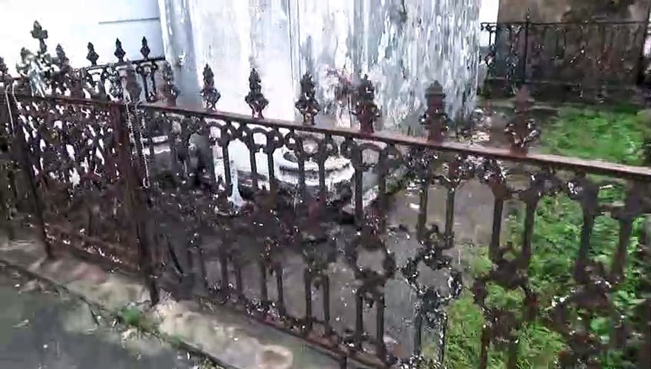 St  Louis Cemetery #1