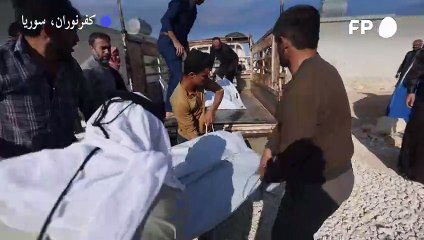 دفن مسنة وأربعة من أولادها قتلوا في قصف لقوات النظام في ريف حلب