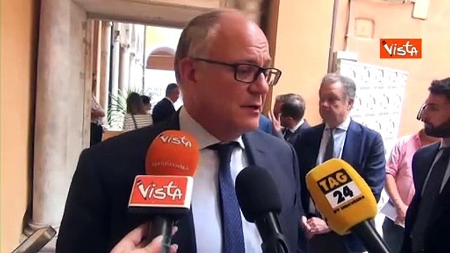 Decreto taxi, Gualtieri: Spero che Governo cancelli errore che sottrae risorse ai Comuni
