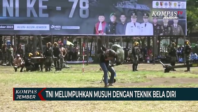 Atraksi Senjata Tempur Prajurit Batalyon Armed 8 Jember