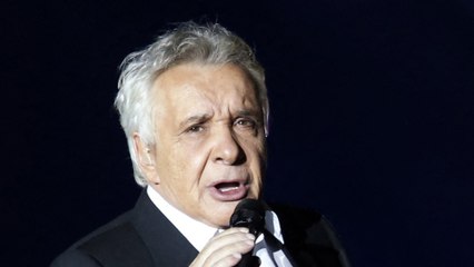 GALA VIDEO - Michel Sardou : pourquoi il a décidé de quitter Paris, “trop bruyant” et ”trop dégueulasse”
