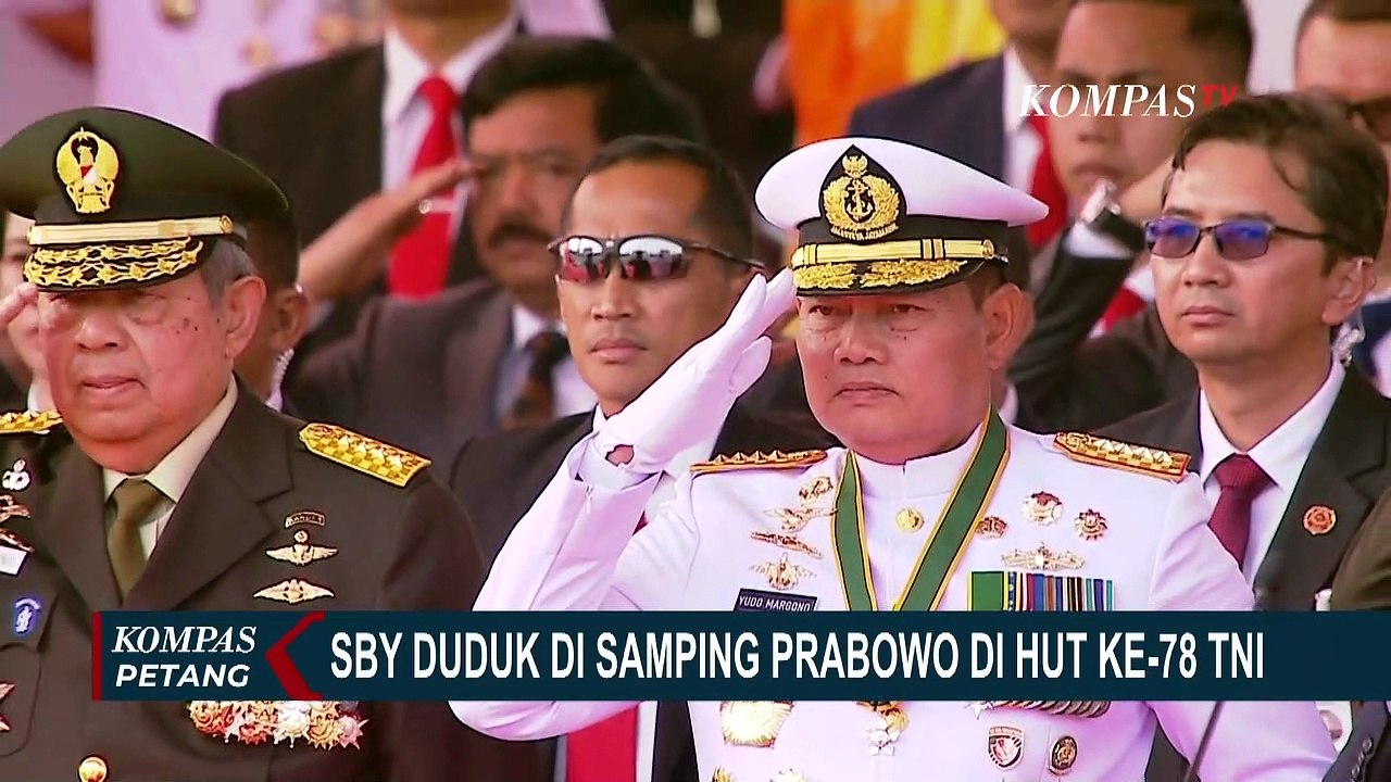 Perayaan HUT Ke-78 TNI, SBY Terlihat Duduk Berdampingan Dengan Prabowo ...