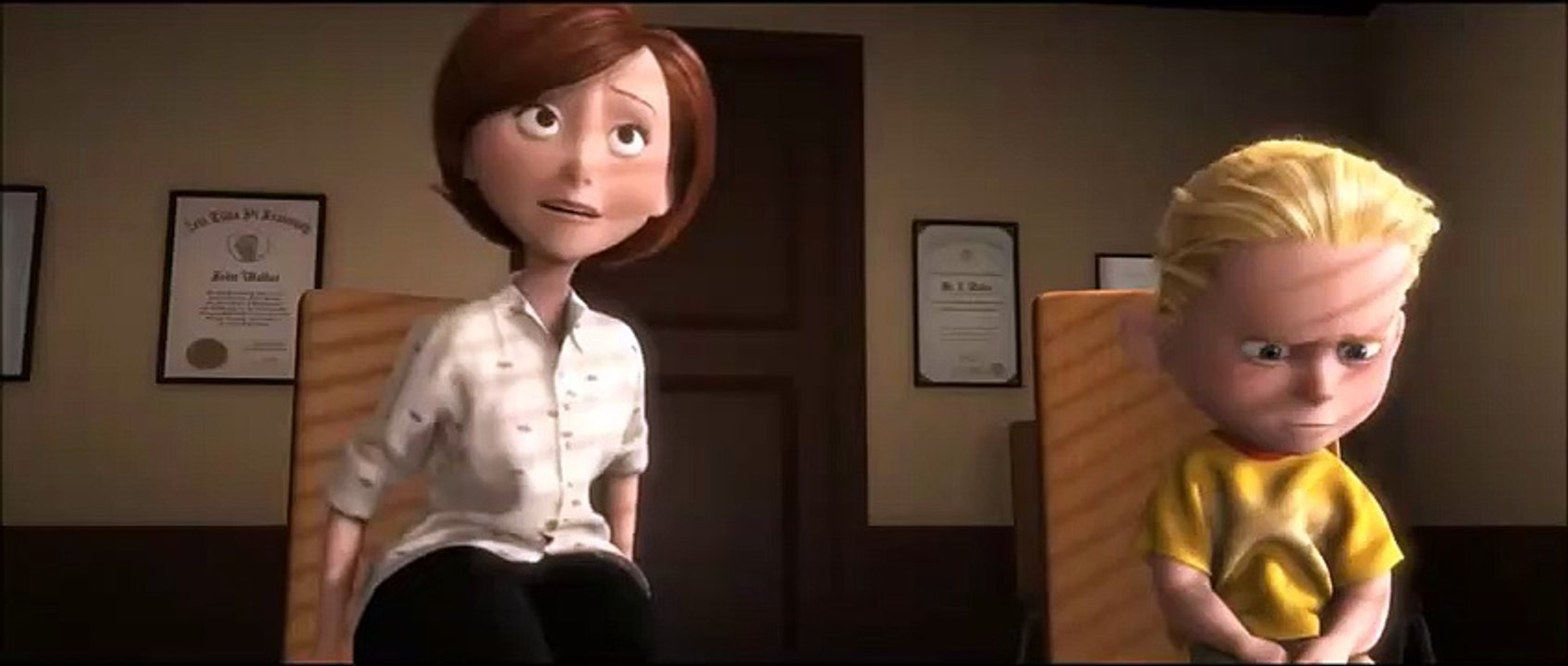 El profesor de Dash lo acusa de poner chinches en su asiento Los Increibles (Versión Velóz)