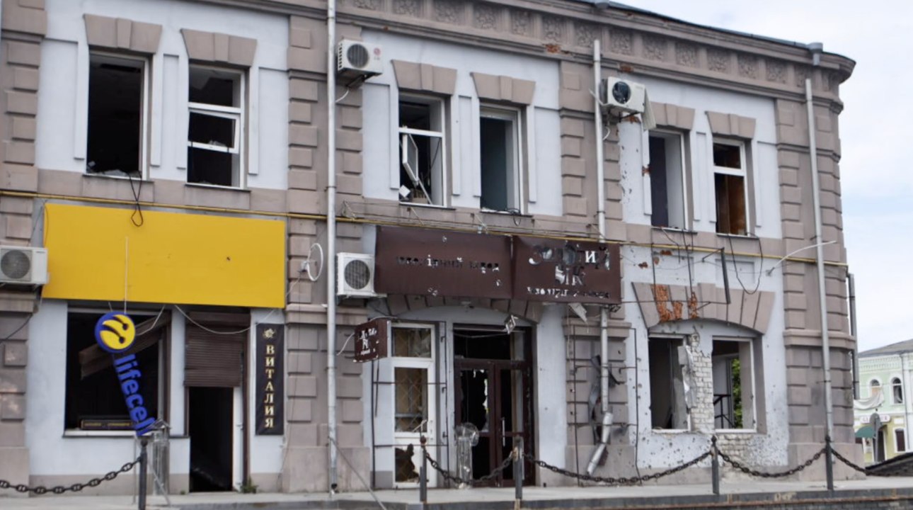 Russen-Rakete schlägt während Trauerfeier ein