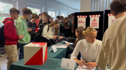 Toruń. Uczniowie IV LO oddali głos w prawyborach