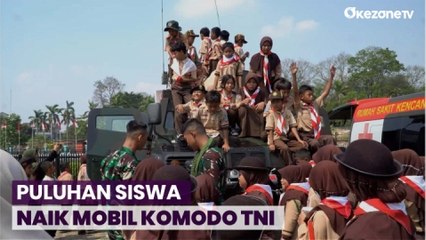 Puluhan Siswa Antusias Naik Mobil Rantis Komodo TNI di Cilegon