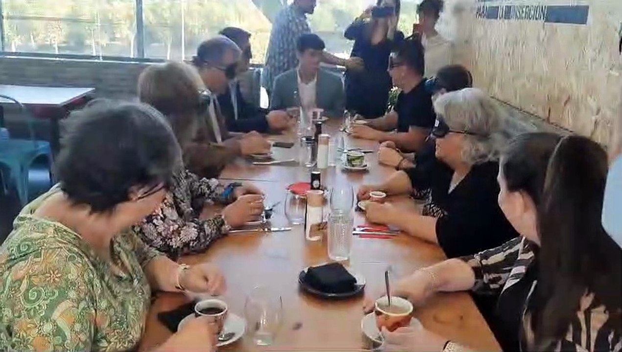 Desayuno a ciegas de la ONCE