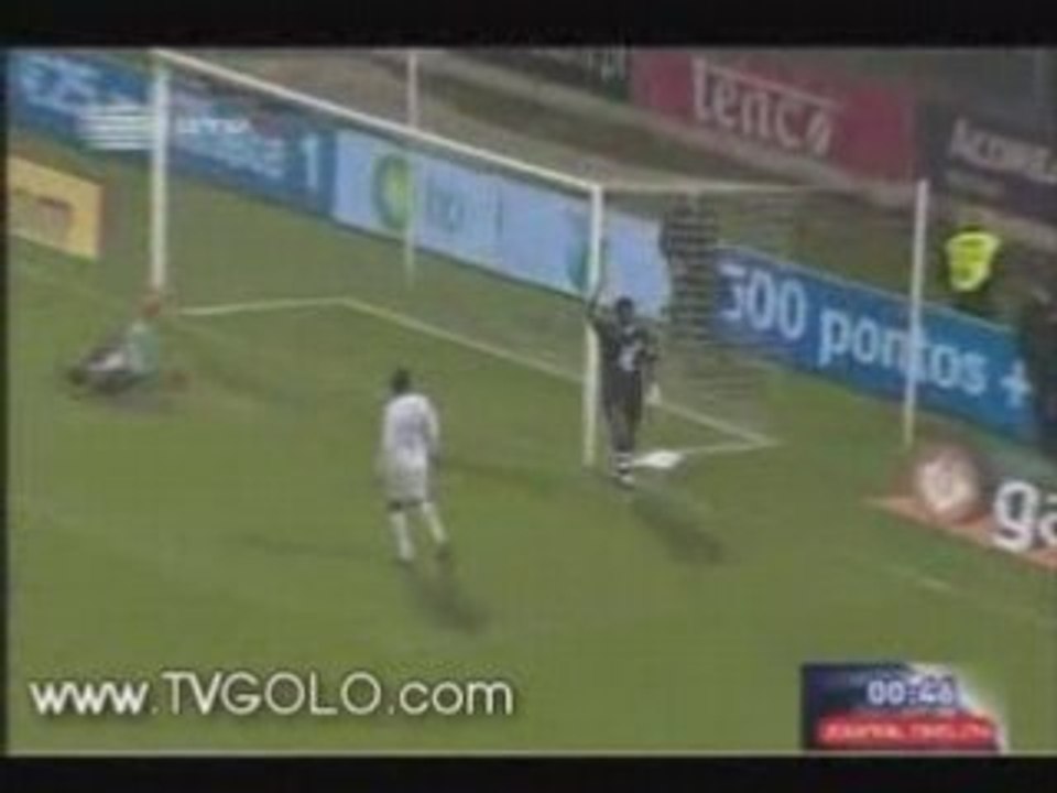 Guimaraes vs maritimo action de kamel ghilas