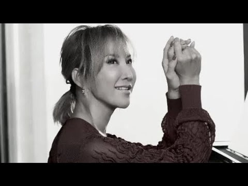 Coco Lee: Disney star and pop singer dies at 48