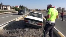 Deux médecins blessés dans l'accident impliquant une voiture conduite par un conducteur sans permis à Kırıkkale