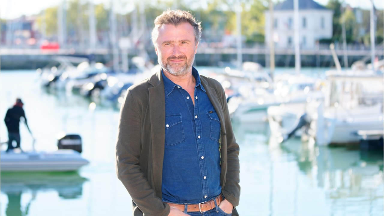 VOICI : Alexandre Brasseur amoureux : le comédien s'est remarié avec l'ex d'un acteur de Plus belle la vie