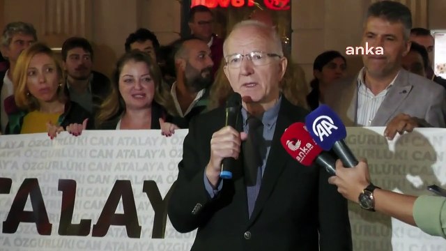 Can Atalay İçin İstanbul Barosu Önünde Açıklama... İbrahim Kaboğlu: Yargıtay, Kendini Yasa Koyucu Yerine Koymuştur.