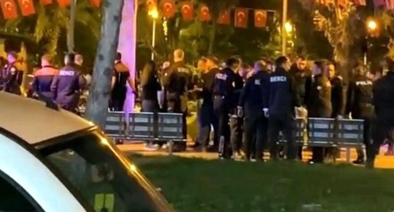 Çark Caddesi'nde Taciz İddiası: Şahsa Meydan Dayağı Atıldı