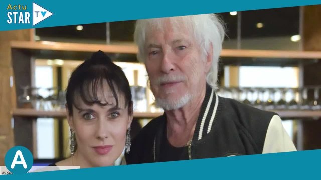 Hugues Aufray, 94 ans, marié à Murielle “Je souhaite qu’elle soit dans la lumière”