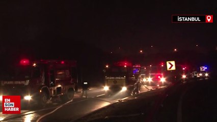 İstanbul Tuzla'da tır dorsesindeki 6 lüks araç kül oldu