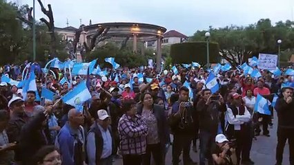 Presidente electo de Guatemala llama a seguir protesta ante persecución judicial