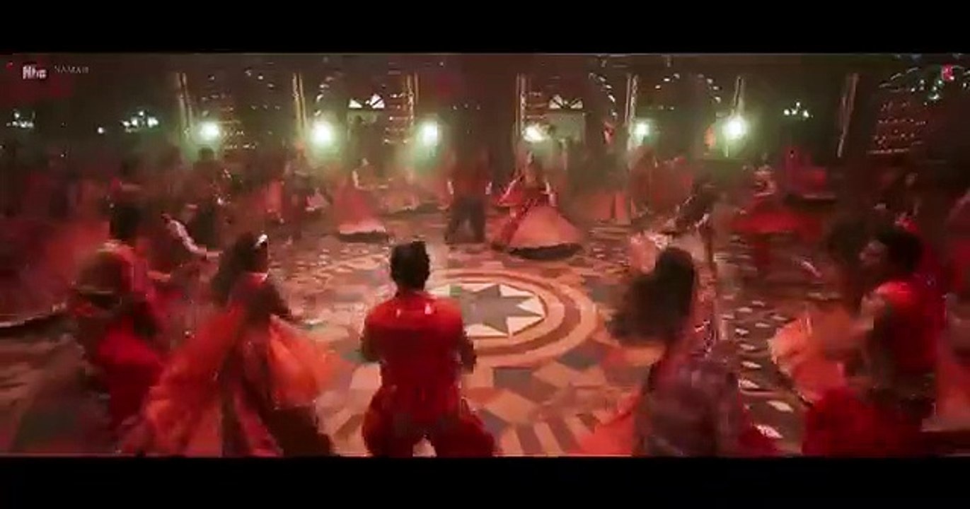 Sun_Sajni__SatyaPrem_Ki_Katha___Kartik%2C_Kiara___Meet_Bros%2C_Parampara%2C_Piyush%2C_Kumaar%2C_Sajid_N%2CSameer(360p)