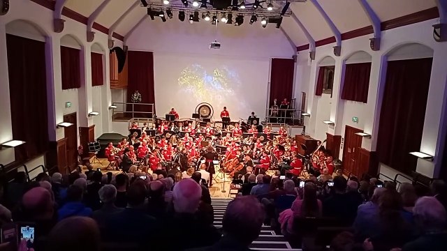 Pomp and Circumstance - British Army Band, Sandhurst