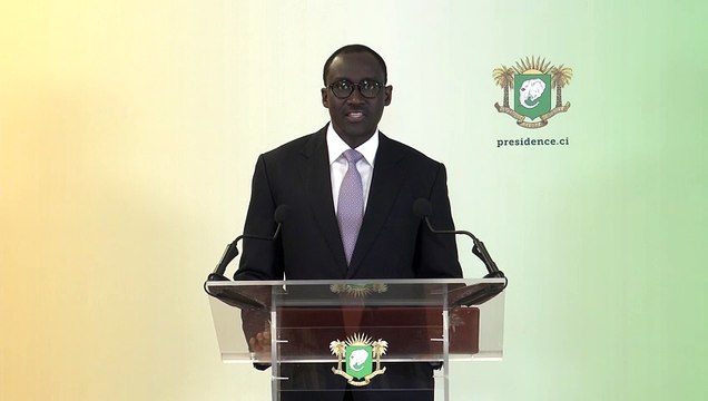 Communiqué de la Présidence de la République relatif à la dissolution du Gouvernement