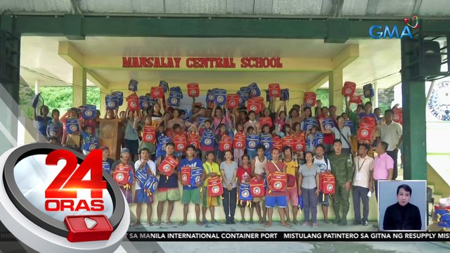 Ilang guro sa Sinariri Elem. School, buwis-buhay pag tumatawid sa ilog para makapasok sa eskwela | 24 Oras