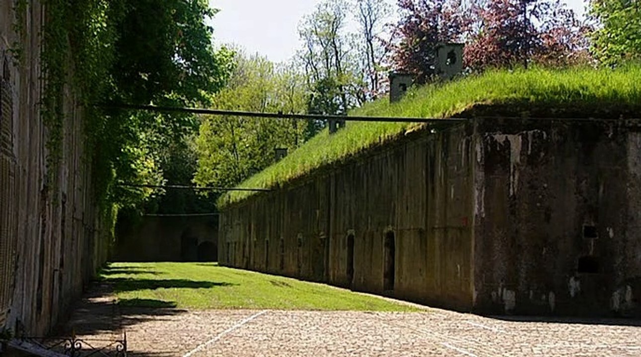 The First World War S1.E2  Under the Eagle