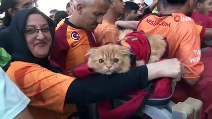 Galatasaray, Antalya’da coşkuyla karşılandı