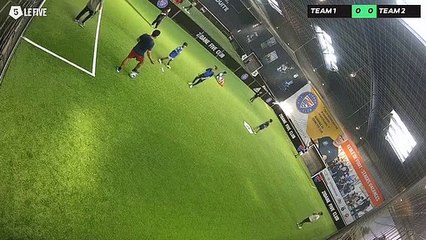 Benjamin 2 06/10 à 16:55 - Football Zidane (LeFive Bobigny)