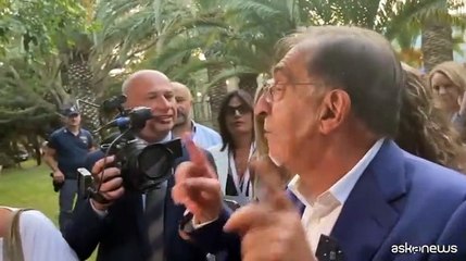 La Russa svia i giornalisti: "Sicilia ? un'isola anche culturalmente"