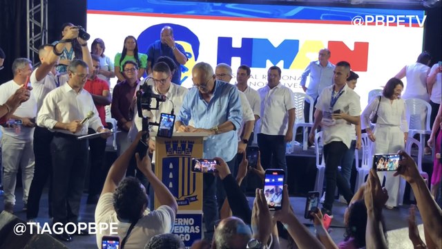 PREFEITO BÁ BARROS ASSINA ORDEM DE SERVIÇO DO HOSPITAL REGIONAL DE PEDRAS DE FOGO