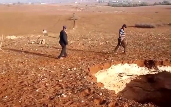 A huge sinkhole suddenly appears in Morocco after the earthquake
