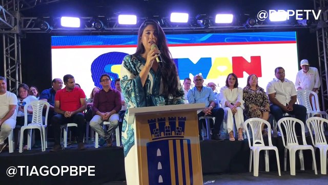 MANUELLA MAROJA FALA DURANTE ORDEM DE SERVIÇO DO HOSPITAL REGIONAL DE PEDRAS DE FOGO