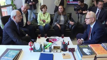 CHP lideri Kılıçdaroğlu, cezaevinden tahliye edilen Merdan Yanardağ'ı ziyaret etti