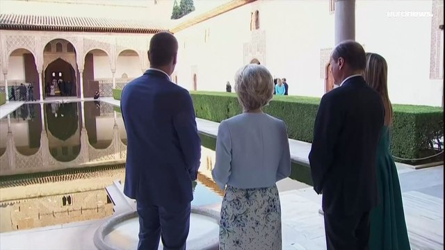 شاهد: زعماء وقادة الاتحاد الأوروبي يجولون في رحاب قصر الحمراء الأندلسي