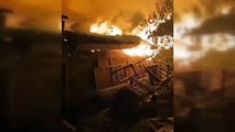 Des maisons et des greniers à foin ont été réduits en cendres dans un incendie dans le village d'Amasya