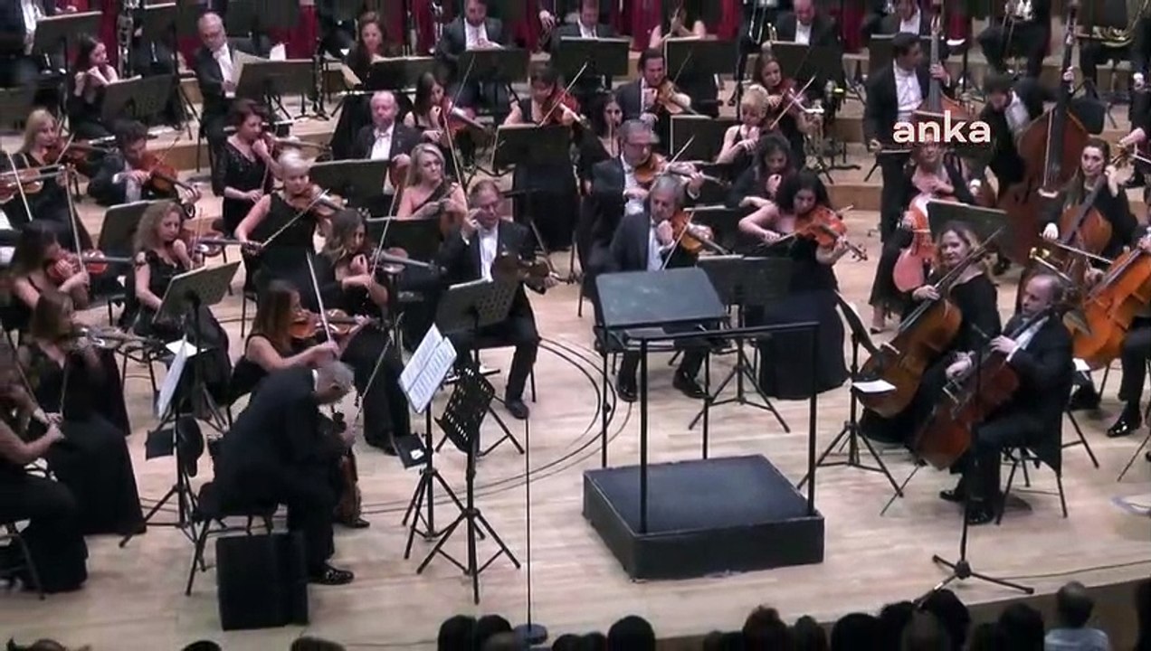 Cso, "Türkiye Cumhuriyeti'nin 100. Yılı'na Özel Açılış Konseri" ile Sezonun İlk Konserini Verdi.