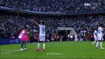 فيديو عظيم جماهير الأهلي تصنع الحدث من أجل الجزائري رياض محرز.