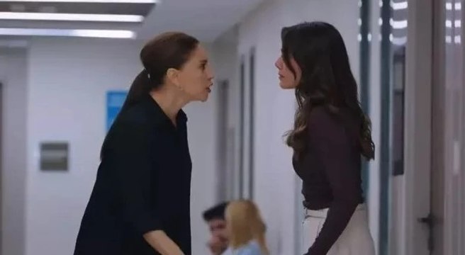 Kızılcık Şerbeti'nde Kıvılcım'ın Bu dünyada kadın olmak bu diyerek söyledikleri izleyicileri ağlattı