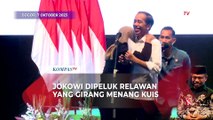 Ekspresi Jokowi Saat Dipeluk Relawan yang Girang Menang Kuis