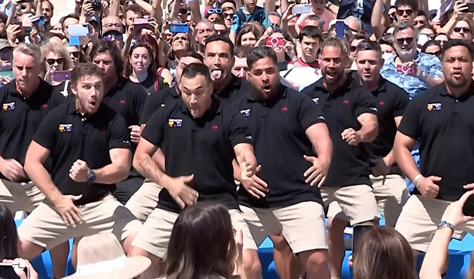 Los All Blacks muestran en Madrid su tradicional 'haka' de cara al partido contra España