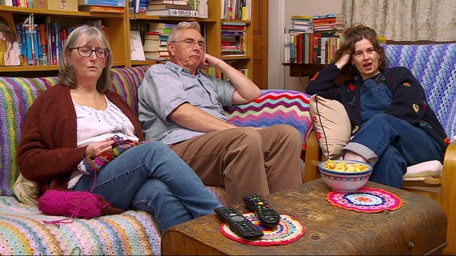 Gogglebox S22E05 - Oct 06, 2023
