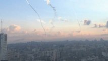 L'attacco di Hamas a Israele, migliaia di razzi in cielo
